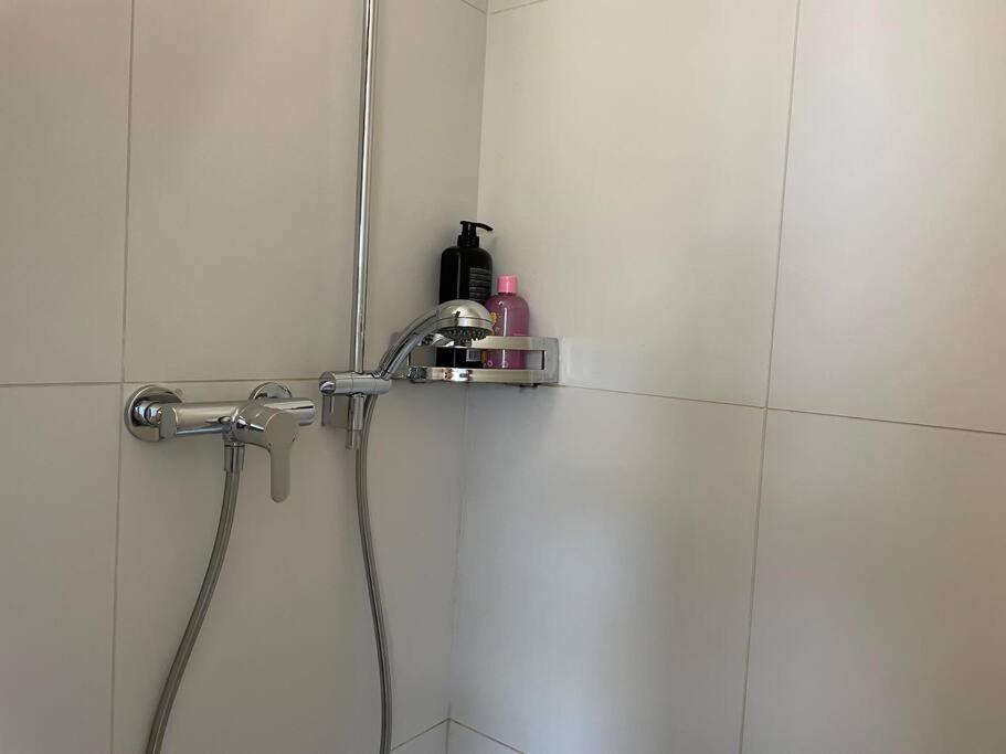 Studio Proche De La Gare ! Apartment Lausanne Bagian luar foto