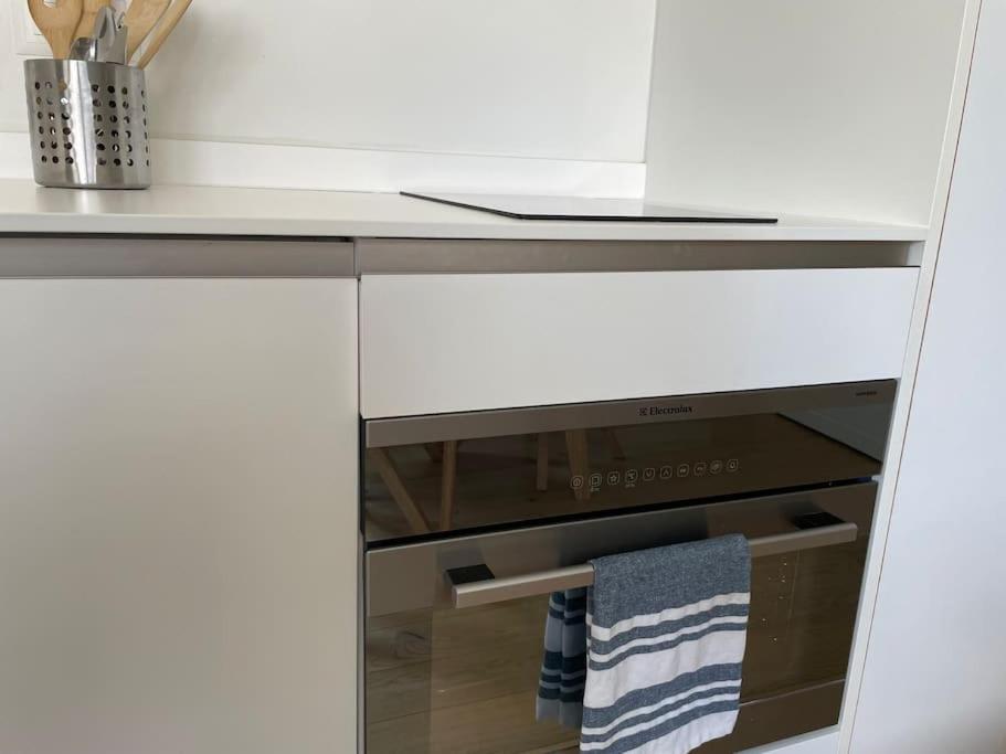 Studio Proche De La Gare ! Apartment Lausanne Bagian luar foto